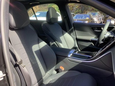 Used 2025 Mercedes-Benz C 300 4MATIC Sedan image 12