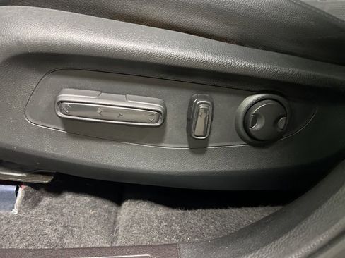 Used 2025 Honda CR-V EX-L image 23