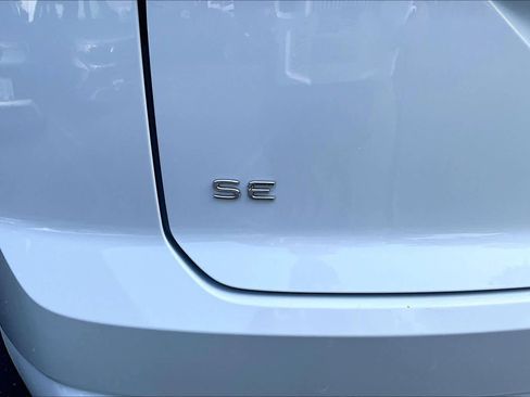 Used 2023 Volkswagen Atlas Cross Sport SE w/ Black Wheel Package FWD image 10