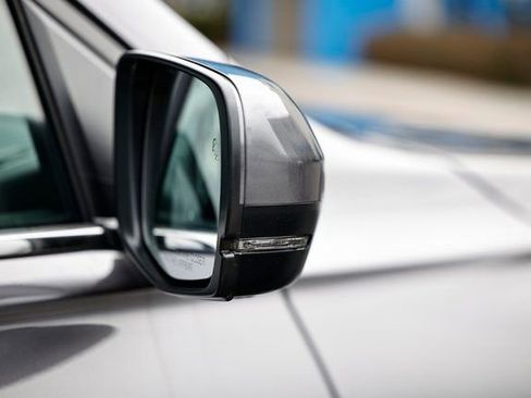 New 2026 Honda Pilot Touring image 17