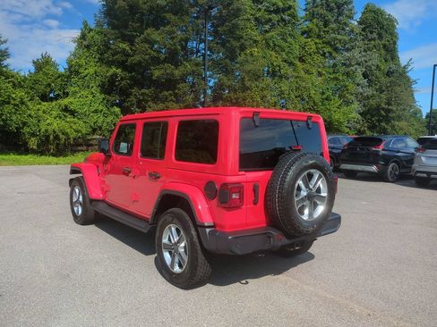 Used 2021 Jeep Wrangler Unlimited Sahara AWD/4WD image 7