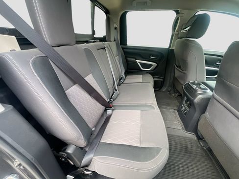 Used 2024 Nissan Titan SV w/ SV Convenience Package AWD/4WD image 26