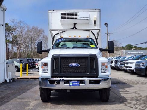 Used 2023 Ford F650 2WD Regular Cab Super Duty image 3