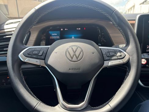 Used 2026 Volkswagen Atlas SE AWD/4WD image 29