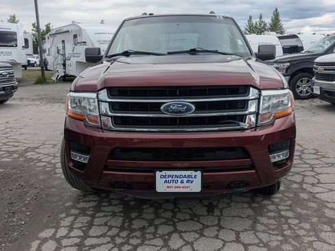 Used 2017 Ford Expedition XLT AWD/4WD image 9
