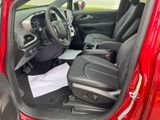 New 2025 Chrysler Pacifica Select w/ Fav Edition Package image 5