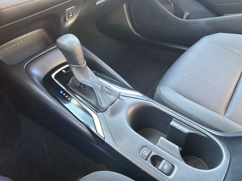 Used 2024 Toyota Corolla LE FWD image 35