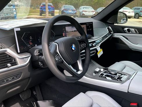 New 2026 BMW X5 xDrive40i w/ Climate Comfort Package image 9
