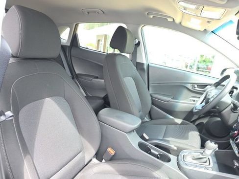 Certified 2023 Hyundai Kona SEL AWD/4WD image 9