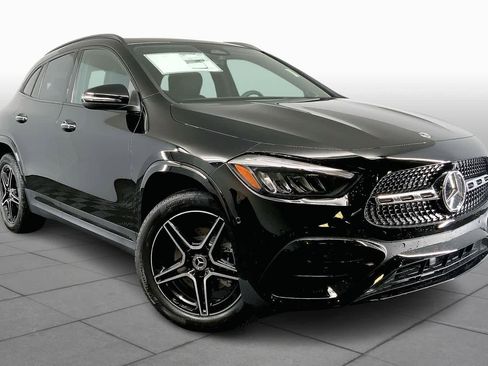 New 2025 Mercedes-Benz GLA 250 4MATIC image 2