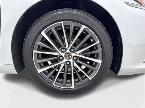 Used 2022 Lexus ES 300h w/ Premium Package FWD image 49