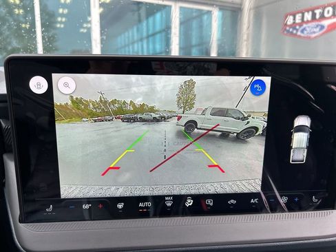 New 2025 Ford Maverick XLT w/ XLT Luxury Package image 18