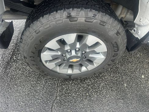 Used 2026 Chevrolet Silverado 2500 Custom RWD image 16