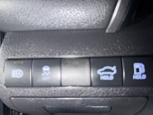 Used 2021 Toyota Camry XLE image 26