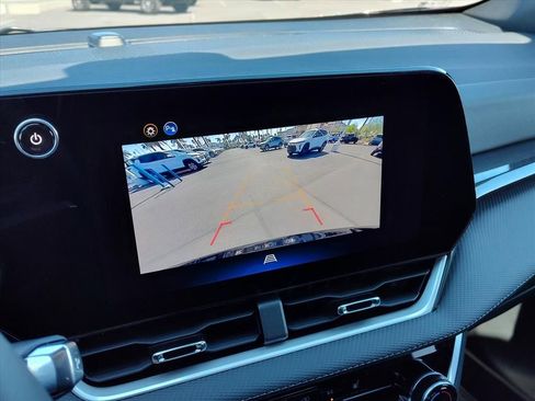 New 2026 Chevrolet Equinox LT w/ Midnight Edition FWD image 12