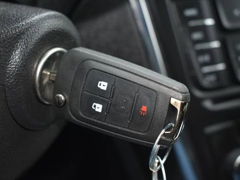 Used 2015 Buick Encore FWD image 22