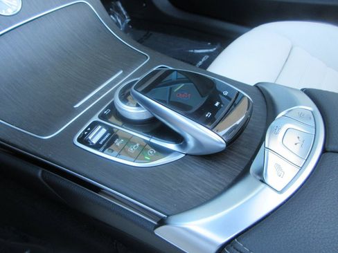 Used 2020 Mercedes-Benz C 300 Cabriolet image 62