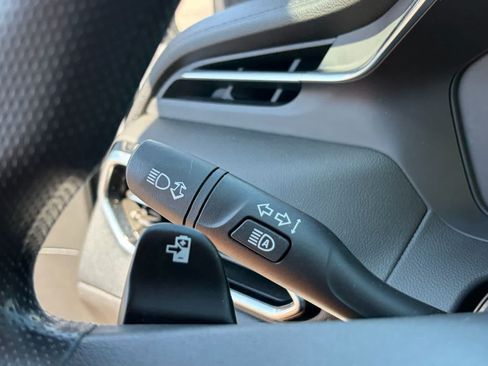 Used 2023 Chevrolet Bolt EUV LT w/ Driver Confidence Package FWD image 17