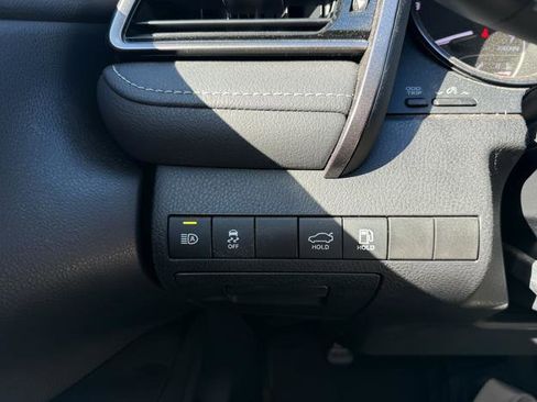 Used 2023 Toyota Camry SE image 15