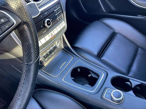 Used 2019 Mercedes-Benz GLA 250 4MATIC image 14