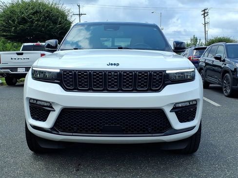 Certified 2025 Jeep Grand Cherokee Summit AWD/4WD image 2