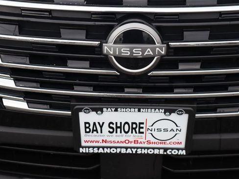Certified 2025 Nissan Rogue SV AWD/4WD image 30