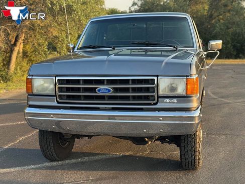 Used 1989 Ford F250 XL 2dr 4WD Standard Cab LB image 8