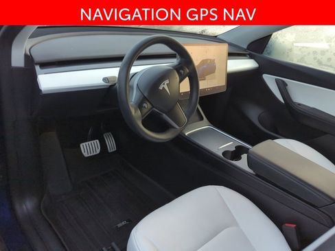 Used 2022 Tesla Model Y Performance image 7