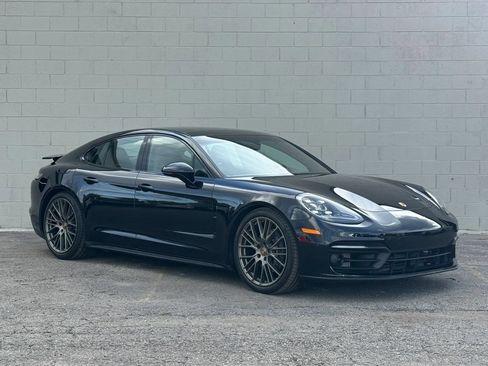 Used 2023 Porsche Panamera 4 Platinum Edition AWD/4WD image 15