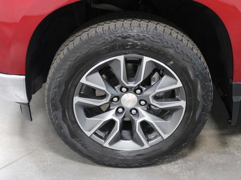 Used 2023 Chevrolet Silverado 1500 LT AWD/4WD image 59