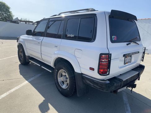 Used 1991 Toyota Land Cruiser Base AWD 4dr SUV image 10