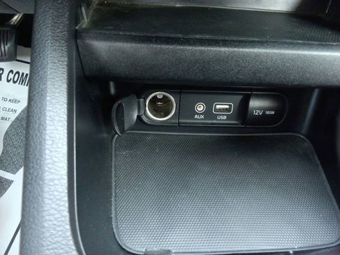 Used 2021 Kia Forte LXS FWD image 30