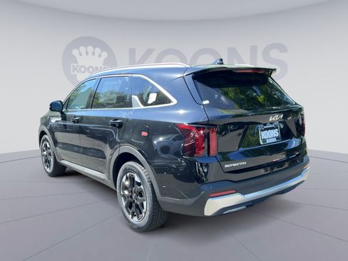 New 2026 Kia Sorento S FWD image 4