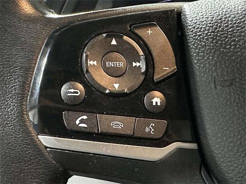 Certified 2022 Honda Pilot Touring image 34