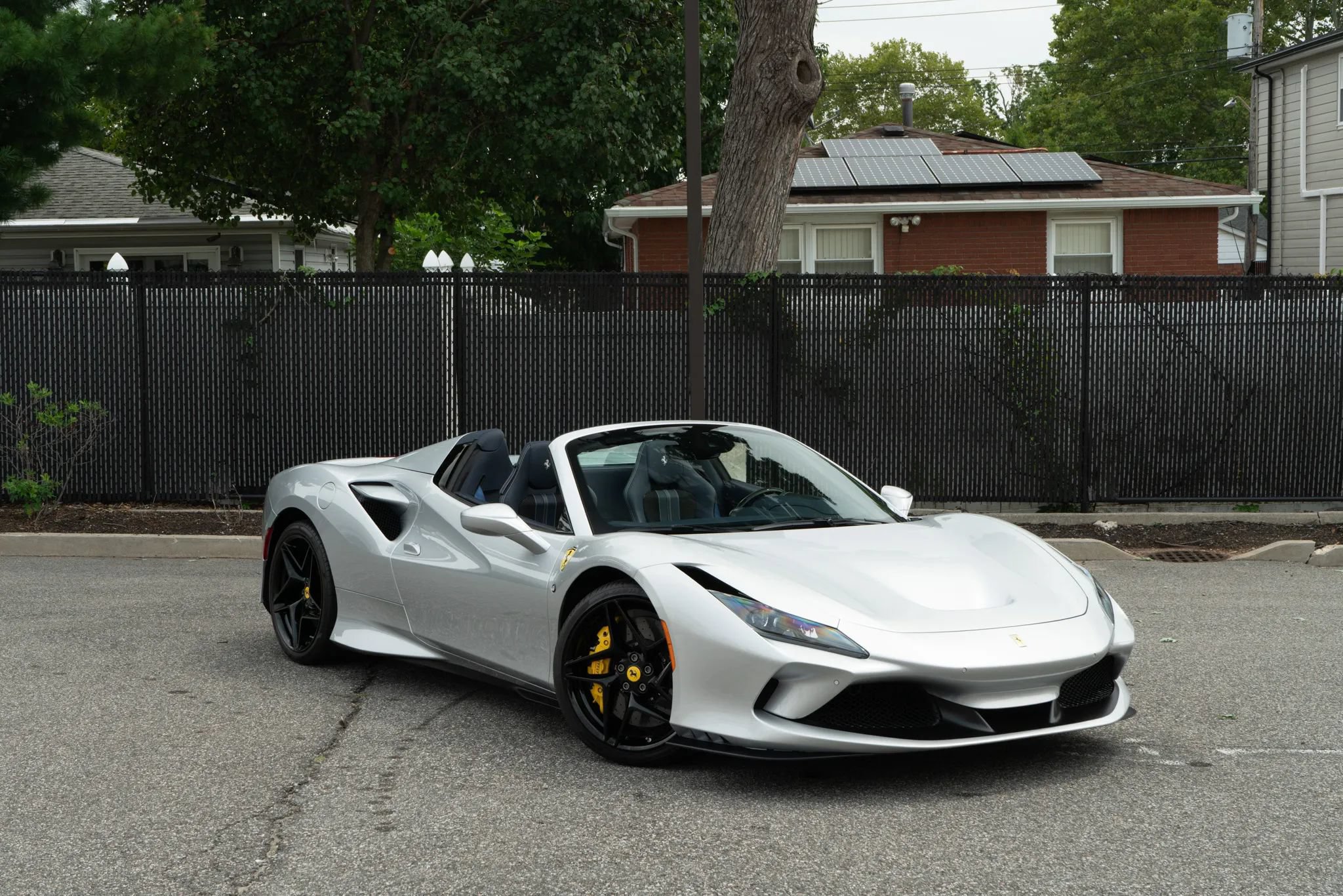 Used 2022 Ferrari F8 Tributo RWD image 38