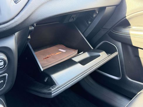 Used 2018 Jeep Compass Latitude w/ Popular Equipment Group image 37