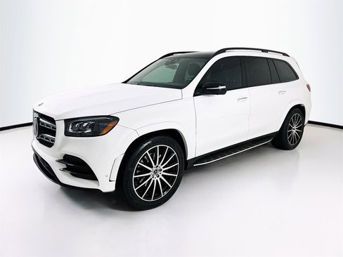 Used 2023 Mercedes-Benz GLS 450 4MATIC image 3