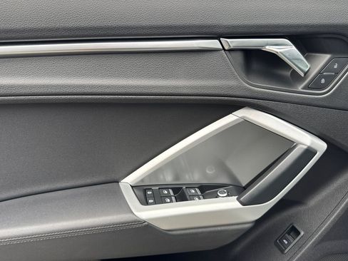 Used 2020 Audi Q3 2.0T Premium Plus w/ Premium Plus Package image 10