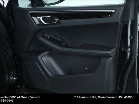 Used 2021 Porsche Macan S image 35