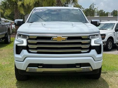 Used 2026 Chevrolet Silverado 1500 High Country AWD/4WD image 8