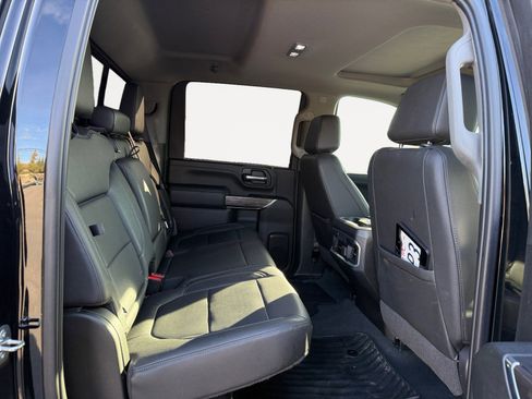 Used 2022 Chevrolet Silverado 2500 LTZ w/ LTZ Plus Package image 18