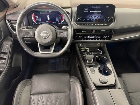 Used 2022 Nissan Rogue Platinum w/ Head-Up Display Package image 14