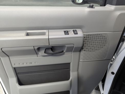 Certified 2025 Ford E-450 and Econoline 450 Super Duty w/ Power Equipment Group RWD image 21