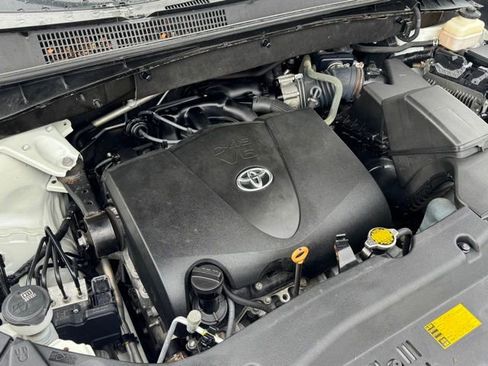 Used 2017 Toyota Highlander XLE image 35