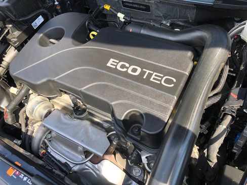 Used 2022 Chevrolet Equinox LT FWD image 39