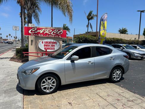 Used 2018 Toyota Yaris iA FWD image 5