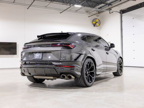 Used 2023 Lamborghini Urus Performante image 4