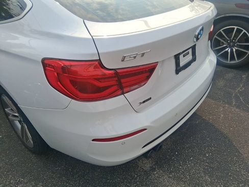 Used 2018 BMW 330i Gran Turismo xDrive AWD/4WD image 17