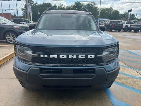 Certified 2025 Ford Bronco Sport Outer Banks w/ Outer Banks Tech Package+ AWD/4WD image 2