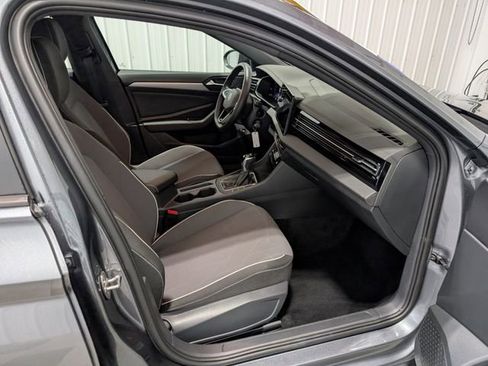 Used 2025 Volkswagen Jetta Sport FWD image 26